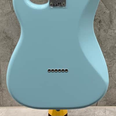 Fender Limited Edition Tom DeLonge Signature Stratocaster Daphne Blue image 5