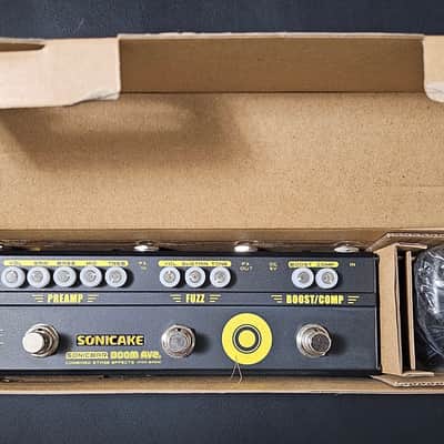 Sonicake BOOM AVE Bass Preamp DI Box Multi Effects Pedal Compressor Boost Fuzz Octave FX image 3