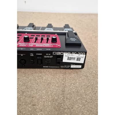 Boss RC-300 - Multi-Effects Pedals - Excellent w/ Soft Case & power supply image 11