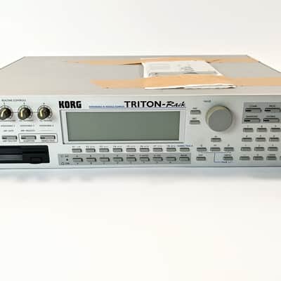 Korg Triton Rack Rackmount 60-Voice Polyphonic Workstation 2000 - 2005 - Silver