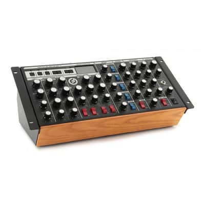 Moog Minimoog Voyager RME Rack Mount Edition Monophonic Synthesizer Brand New //ARMENS// image 2