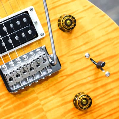 PRS SE Custom 24 Santana Yellow Flame Maple Veneer Top Electric Guitar w/Bag image 8