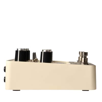 Universal Audio Astra Modulation Machine 2021 - Present - White image 5