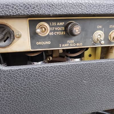 Vintage 1969 Fender Vibrolux Reverb Amp - Silverface - Drip Edge - Clean! image 9