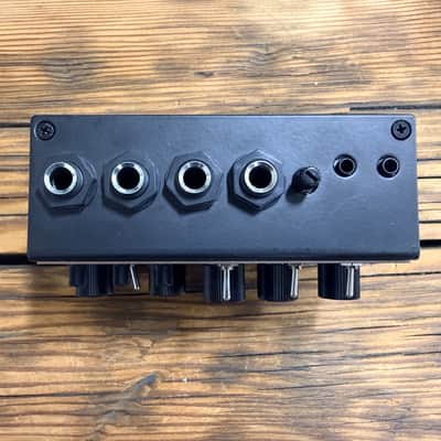 DSM & Humboldt Electronics Simplifier Bass Station Preamp / CabSim / DI 2020 - 2021 - Black image 2