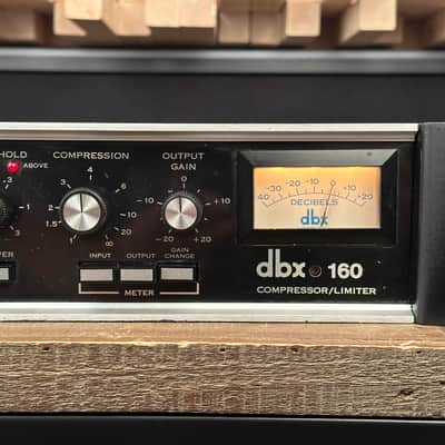 Vintage dbx 160 Compressor / Limiter Pair. DBX160 VU. Just Serviced. Classic. Close SN! image 4