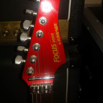 Kramer Focus 3000 Vintage 1980’s Candy Apple Red with original hard case. image 4