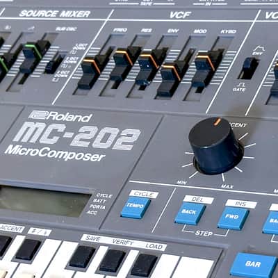 Roland MC-202 // Analog Vintage Synthesizer // BEAUTY! image 3