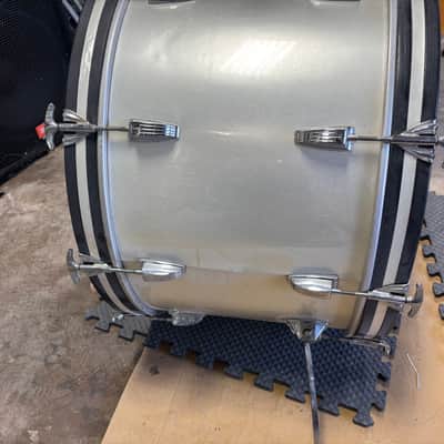 Ludwig Virgin 3 ply 70’s Silver Silk Bass Drum image 2