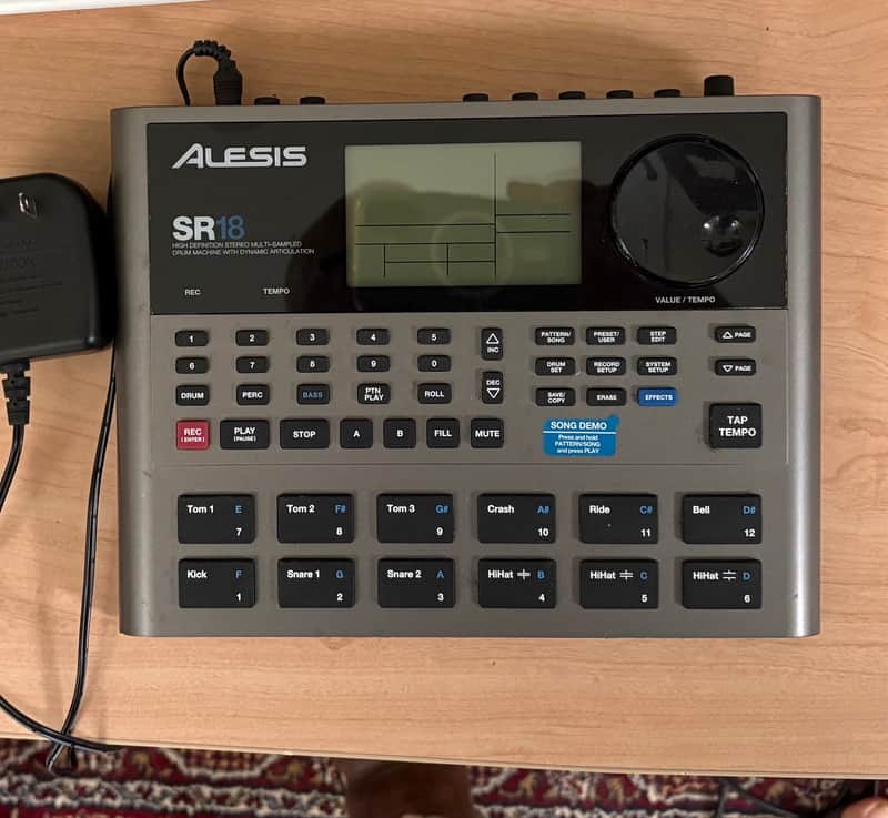 Alesis SR-18 2010s - Black image 1