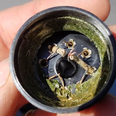 RCA etc. lot 5x 8-pin octal Vacuum Tube Bases 6V6 6SN7 1940s-1960s Black Bakelite, metal, or Brown Micanol image 7
