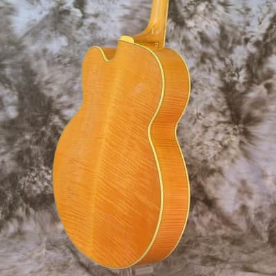 2006 Epiphone Elitist Broadway Guitar in OHSC - Antique Natural image 23