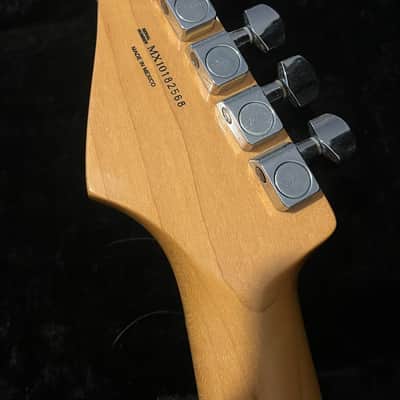 Fender Standard Stratocaster with Maple Fretboard 2009 - 2017 - red image 15