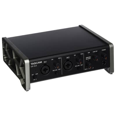 Tascam US-2x2 USB Audio Recording Interface Bundle Black image 2
