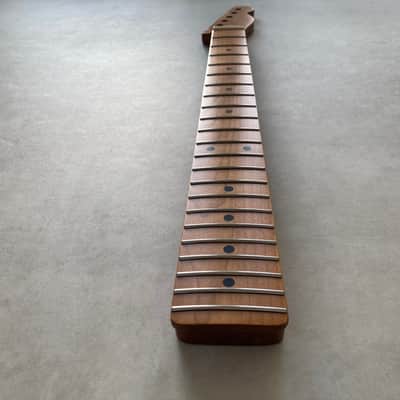 Roasted Maple Telecaster neck - Nitro Satin - SS Frets - Bone nut image 4