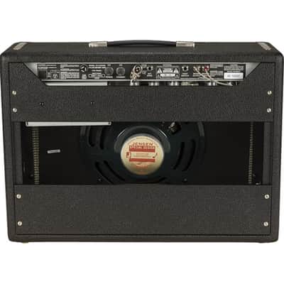 Fender ‘64 Custom Deluxe Reverb Guitar Amplifier image 2