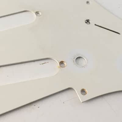 1990s Vintage 1-ply 50s Fender USA Guitar Natural Relic American Strat Pickguard Off White image 3