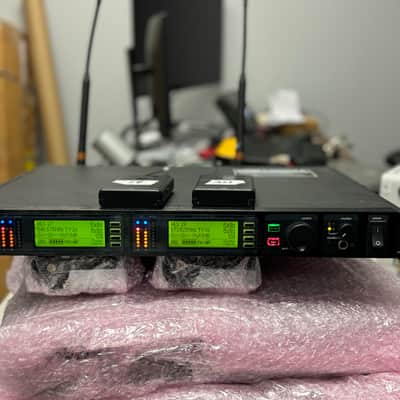 Shure UHF-R UR4D with 2 UR1 Bodypacks (H4) image 1