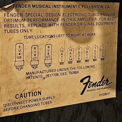 Fender Deluxe Reverb 2-Channel 22-Watt 1x12" Guitar Combo 1978-1979 - Silverface image 8