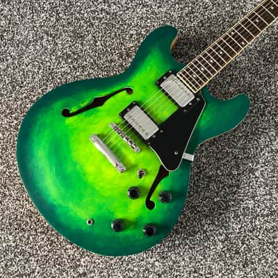 Oasis 'All Around the World' Video Replica Guitar Noel Gallagher Be Here Now 1997 Green image 3