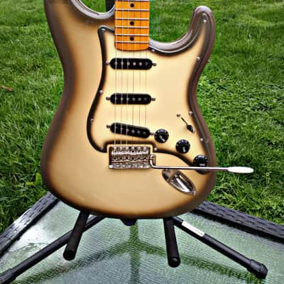 Squier CME exclusive classic vibe 70's Stratocaster - Antigua - ONLY one available online image 2