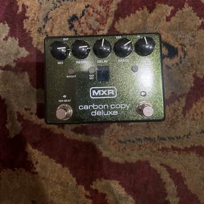 MXR M292 Carbon Copy Deluxe Analog Delay 2017 - Present - Green image 1