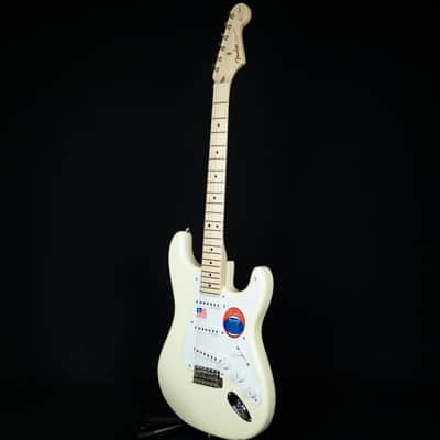 Fender Eric Clapton Stratocaster Maple Fingerboard Olympic White (US22016693) image 8