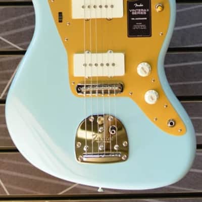 Fender Vintera II '50s Jazzmaster Sonic Blue Electric Guitar & Deluxe Gig Bag image 6