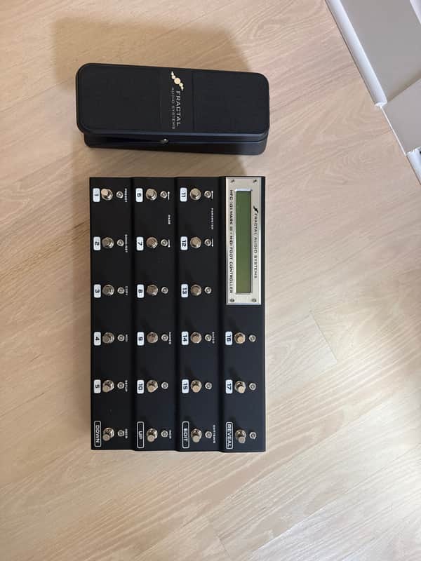 Fractal Audio System MFC-101 Mark Ⅱ Fractal Audio MFC-101 Mark II MIDI Foot Controller | Reverb