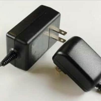 TC Electronics Compatible 18VDC Power Supply for Vintage TC Pedals. Also for Vintage EH Electric Mistress, Ibanez CS-505.