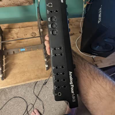 Elektron Analog Four MKII 4-Voice Tabletop Analog Synthesizer 2020 - Present - Black image 2