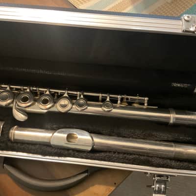Yamaha Open Hole Flute All New Pads and Case image 3