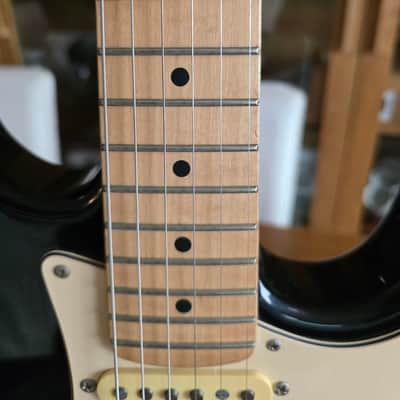 Fender Squirer Standard Stratocaster 2007 - Black image 11