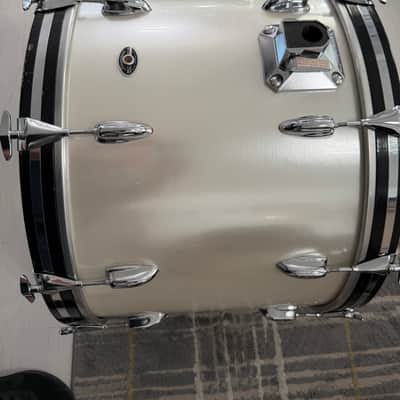 Slingerland Magnum 24x16 Bass Drum 1979 - Silver Mist Excellent condition! image 10