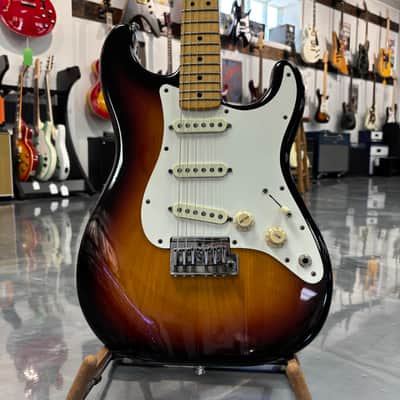 1983 Fender Dan Smith Series 2 Stratocaster - Sunburst w/ Case image 1