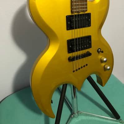 "Brownsville New York Guitars ! The "Brownsville Bat" Golden Vampire! 2011-12 Gloss "Gold Finish!" image 1