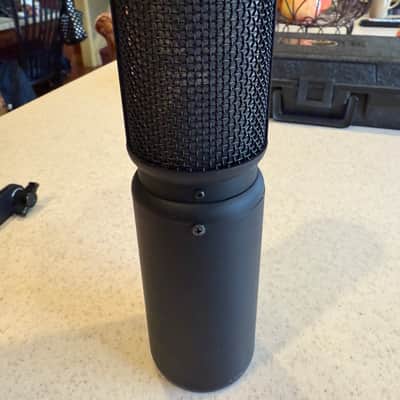 CAD Equitek E200 Multipattern Studio Condenser Microphone image 8