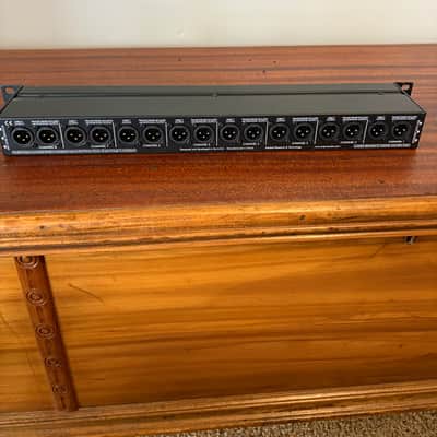 ART S8-3Way Rackmount 8 Channel Microphone Splitter 2009 - Present - Black image 3