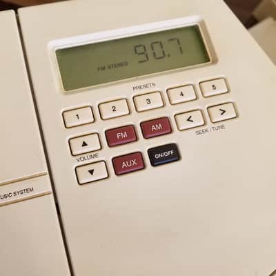 Acoustic Wave Music System II NO REMOTE CD-3000 1998 - White and Silver image 7