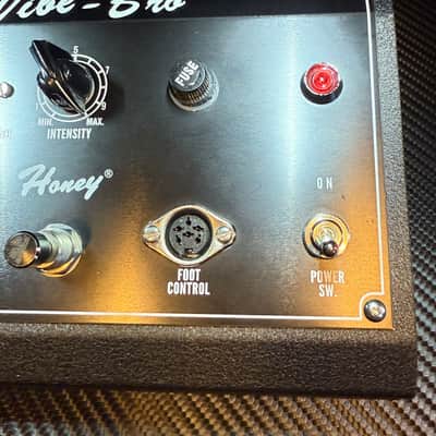 Shin-Ei Vibe Bro, Chorus/Vibrato 2010s Replica of the 60's Vintage Uni-Vibe Pedal with Shin-Ei Speed Control Pedal image 7