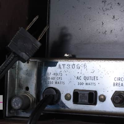 McIntosh MC2505-2 Stereo Power Amplifier In Good condition. image 14