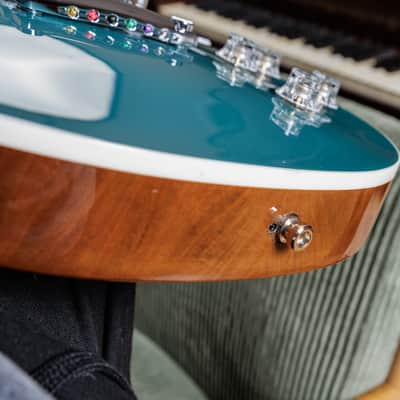 Gibson Les Paul Modern 2023 - Faded Pelham Blue Top image 17