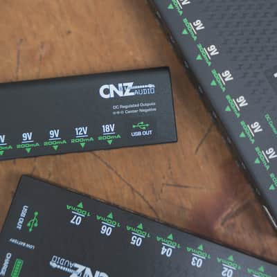CNZ Audio Mini Pedal Power Supply - 9 Output Power Supply image 7
