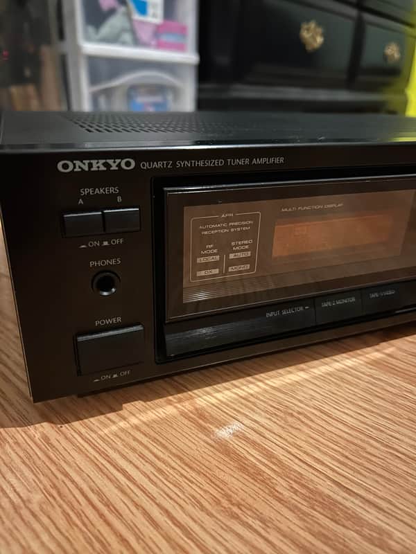 Vintage Onkyo Tx-800 90s receiver and am/fm tuner; powers on and functions but needs some work image 1