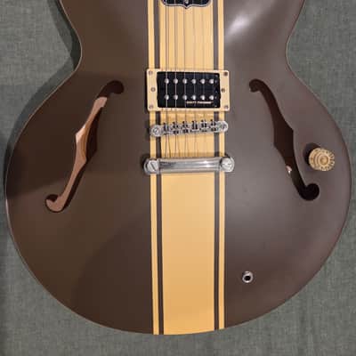 Epiphone Tom DeLonge Signature ES-333 2008 - 2019 - Brown with Cream Stripe image 2