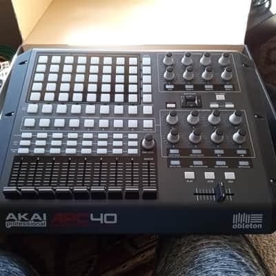 Akai APC40 2010s - Black image 2