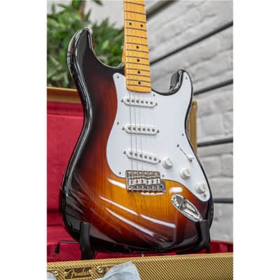 FENDER Custom Shop 70th Anniversary 1954 Stratocaster NOS image 5