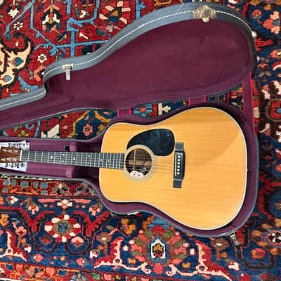 Martin D-28 1972 - Natural image 9