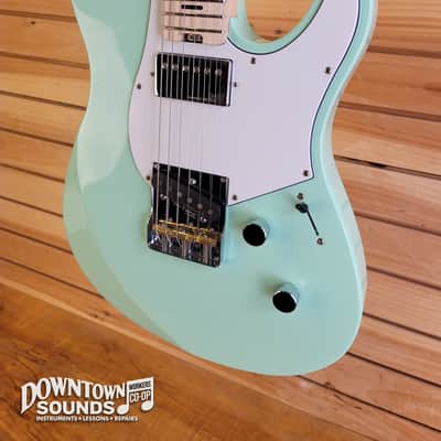 Yamaha Pacifica PACS+11S SC Standard Plus Electric Guitar with Heavy Duty Yamaha Gig Bag - Peppermint Green, Maple Fretboard image 3