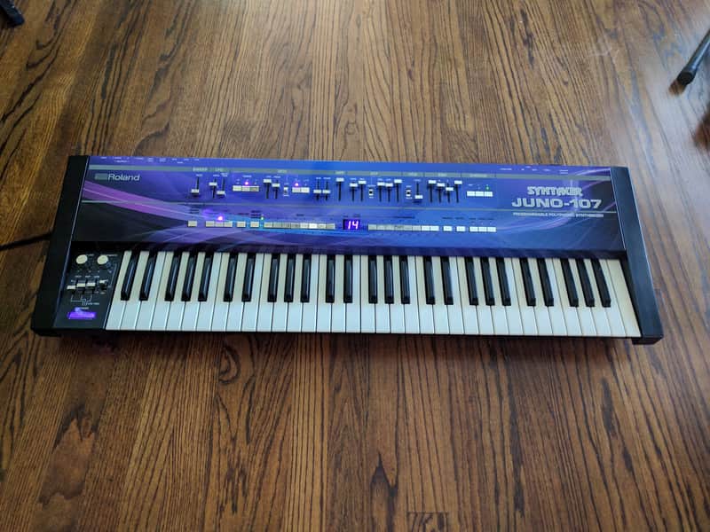 Syntaur Juno-107, customized and modded Roland Juno-106 as seen on 'Synth Wizards' image 1